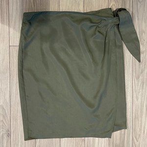 Banana Republic Green Wrap Skirt (NWT)